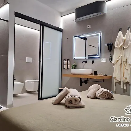 Giardino D'oriente أوترانتو