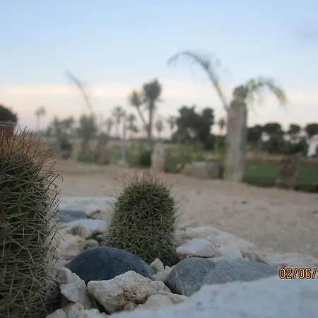 Giardino D'oriente Πανσιόν Οτράντο